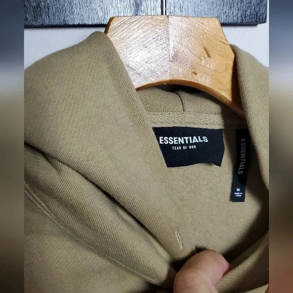 Fear Of God ~ Essential Oversize Tan Hoodie ~ Size Medium NWOT - Picture 6 of 10